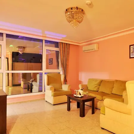 First Class Hotel-2