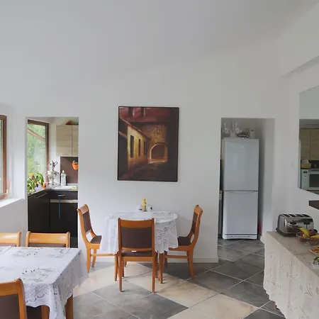 Willa Maksymilian Bed And Breakfast-3