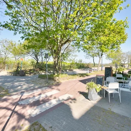 Dom & House - Apartamenty Jelitkowo 50 Metrow Od Plazy-2