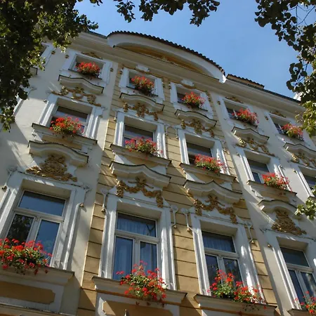 Adria Hotel Prague-3