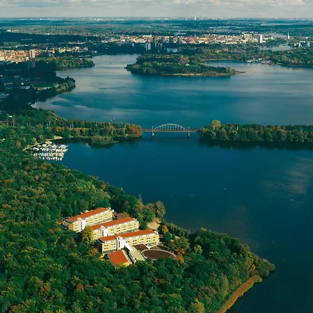 Seminaris Seehotel Potsdam-2