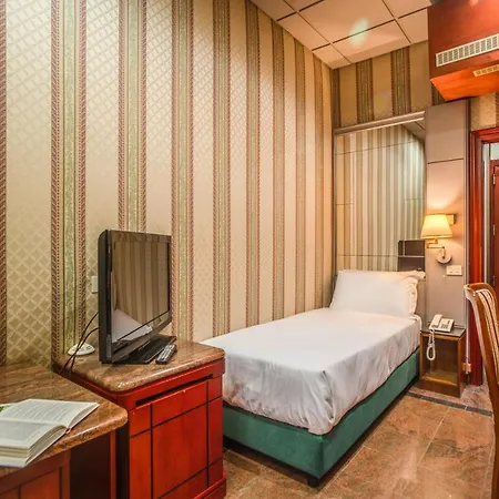 Triplyrooms Collection - Roma Termini-3