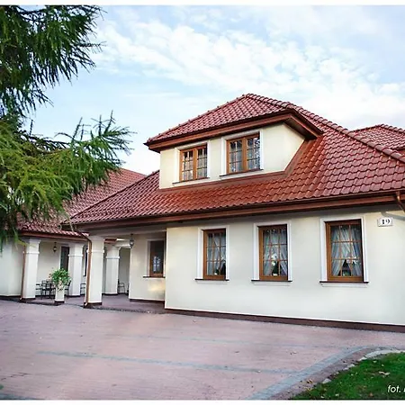 Restauracja Ambrozja i Pokoje gościnne-3