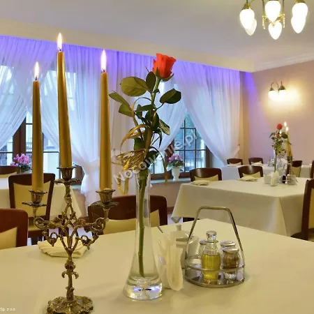 Restauracja Ambrozja i Pokoje gościnne-2