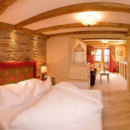 Hotel Alpin Spa Tuxerhof-3