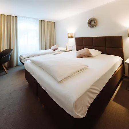 Landhotel Potsdam-2