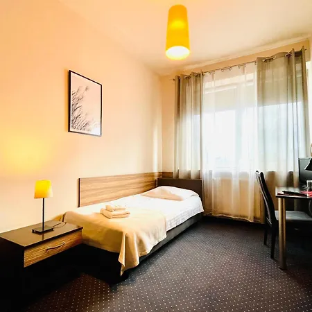 Hotel Seven 7-2