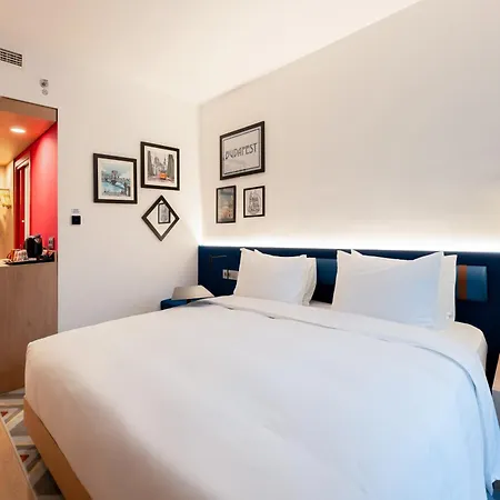 Hampton By Hilton Budapest City Centre-3