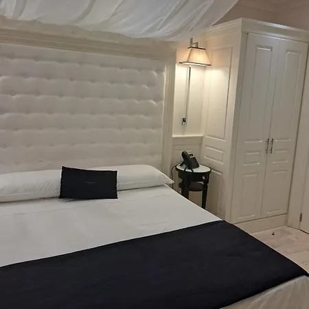Hotel Dei Quiriti Suite-2