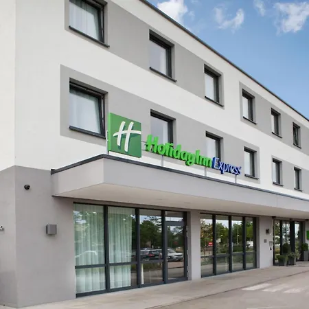 Holiday Inn Express Munich - Olympiapark By Ihg-3