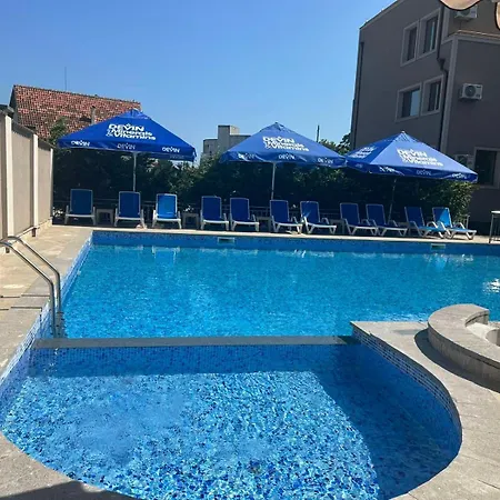Vemara City Boutique Hotel-Free Parking-2