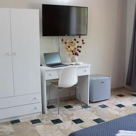 Mirage Place B&B-2