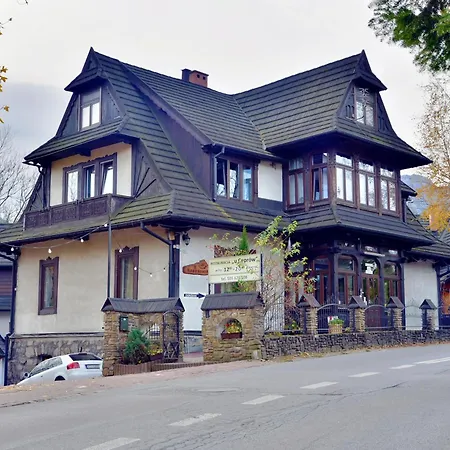 Czarna Willa-3