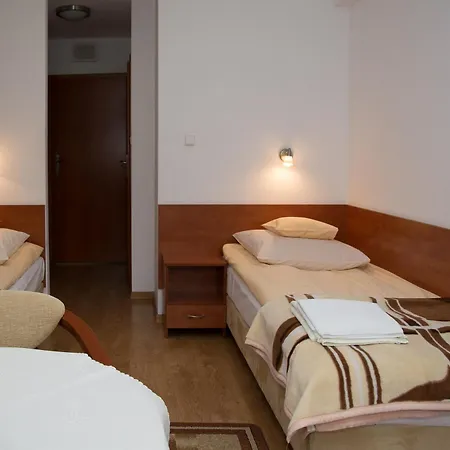 Ośrodek Sanatoryjno-Wczasowy Hajduczek-3