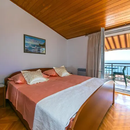 Guest House Lenka-3
