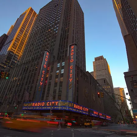The Iroquois Times Square, A Small Luxury Hotel-3