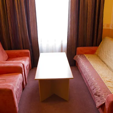 Hotel Iskra-3