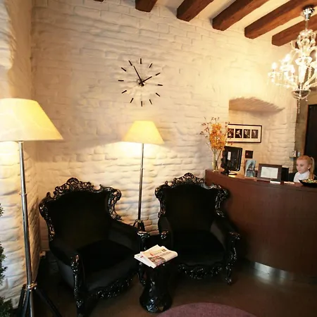 Vanilla Hotel-2