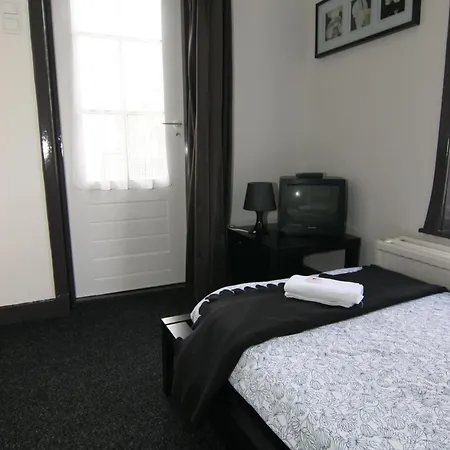Budgethotel De Zwaan-3