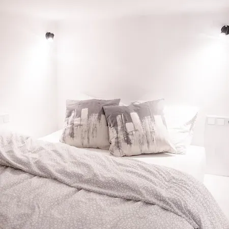 Lion Apartments-3