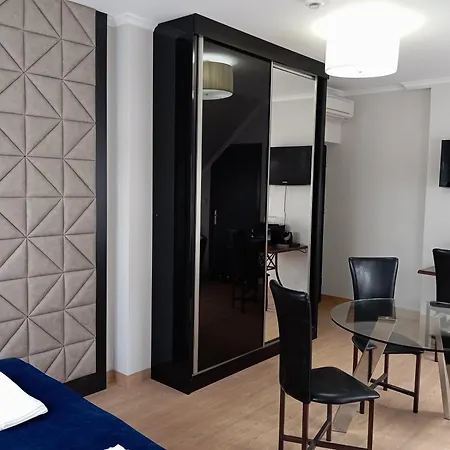 Aparthotel Kontrast-3