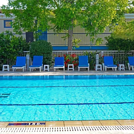 Green Bungalows Hotel Apartments-3