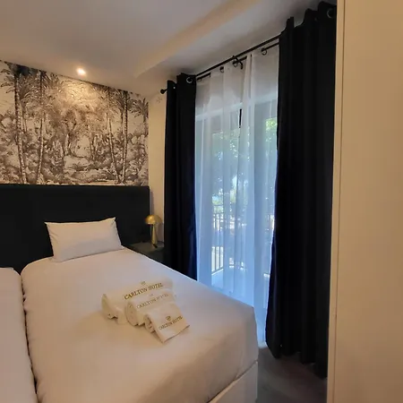 Carlton Hotel-2