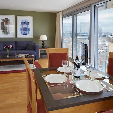 Marlin Aldgate Tower Bridge-2
