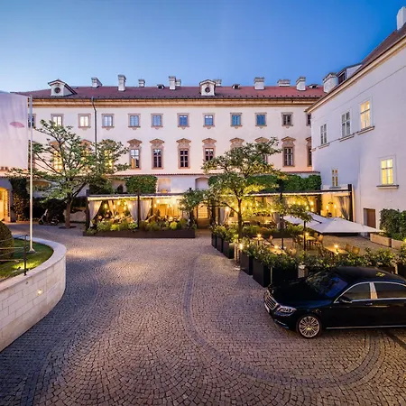 Mandarin Oriental, Prague-3