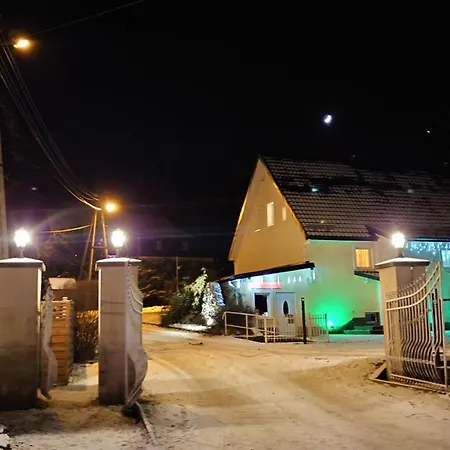 Gościniec Jaś -śniadania i obiadokolacje szwedzki stół w cenie bezpłatny parking-3