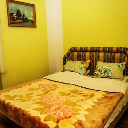 Rooms Cristal Roche-3