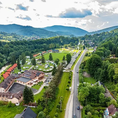 Dworek nad Wisłą-2
