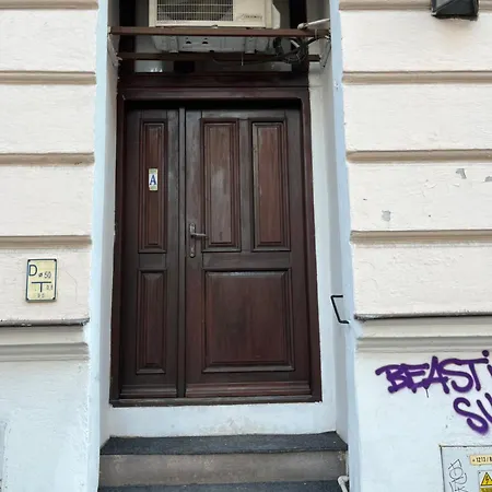 Home In Krakow Silvio'S Apartments-3