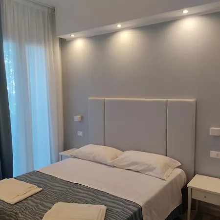 Hotel Caravel Park-2