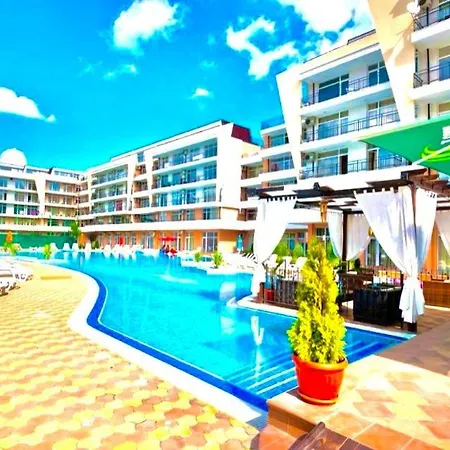 Grand Kamelia Holiday Apartments-2