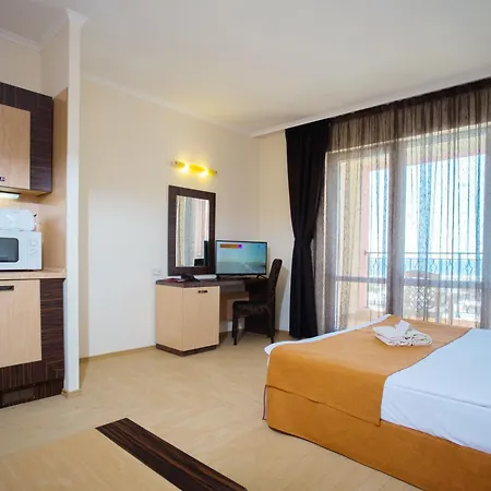 DIT Majestic Beach Apart Hotel-3