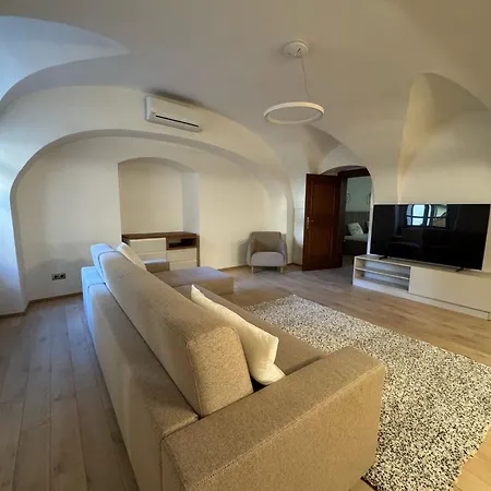 Hotel U 3 Pstrosu-3
