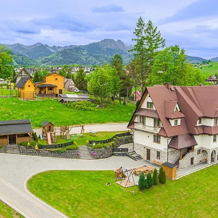 Willa Tatra House-2