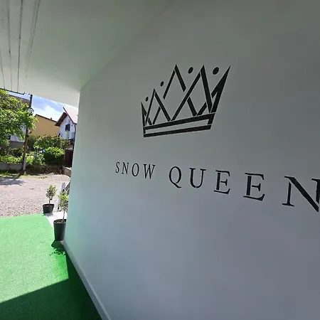 Snow Queen-3
