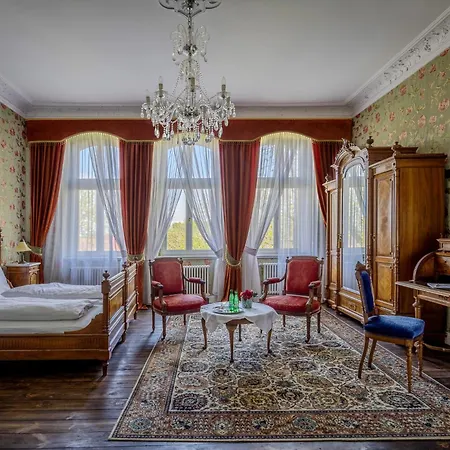 Pałac Gruszów-2