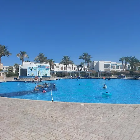 Lilyland Beach Resort & Waterpark-2