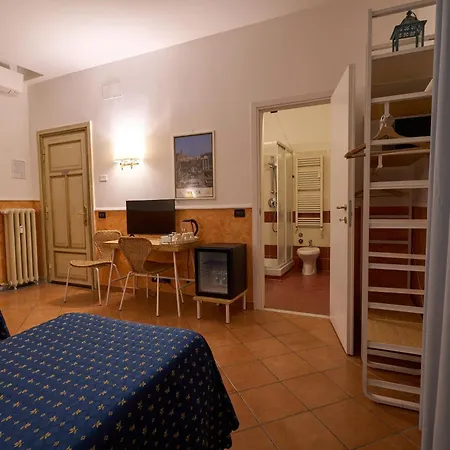 Hotel Ascot-3