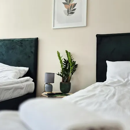 Green B&B Bed And Breakfast-3