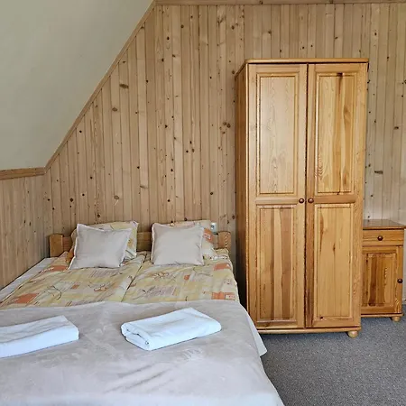 Pokoje Gościnne Staszelówka-3