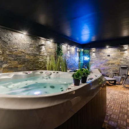 Rezydencja Wind Rose Luxury Aparthotel & Spa- With Private Sauna, Gym, Jacuzzi-2