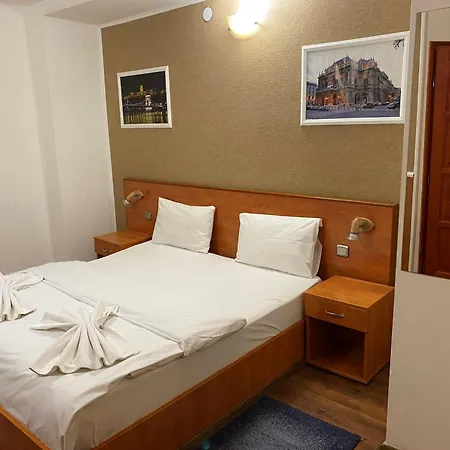 Easy Star Hotel-2