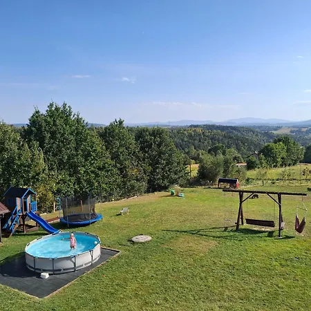 Barwald Hills - piękny widok na Babią Górę i Beskidy-2