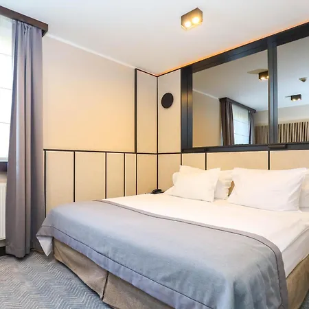 Ilonn Hotel-2