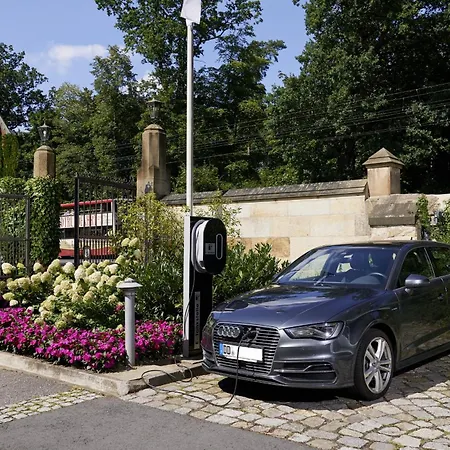 Hotel Schloss Eckberg-3
