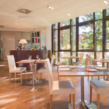 Savhotel Aemilia Bologna-3